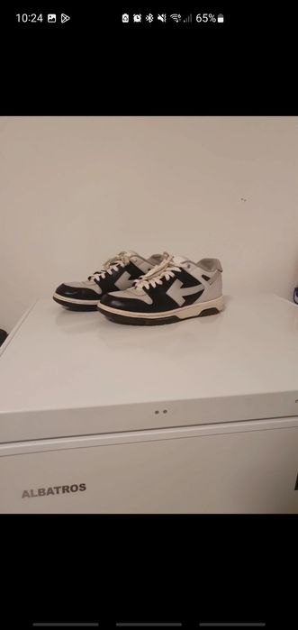 Off White out of office