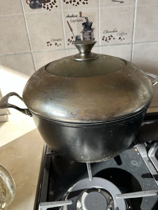 Кастрюля большая