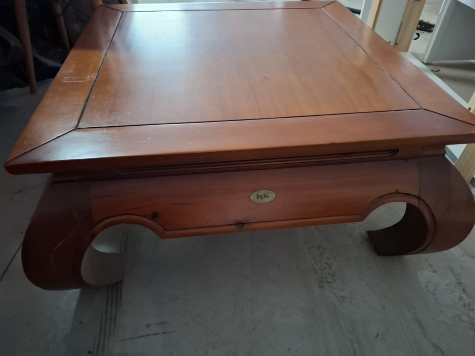 Vand  set living canapea cu 2 fotolii din piele naturala si masuta