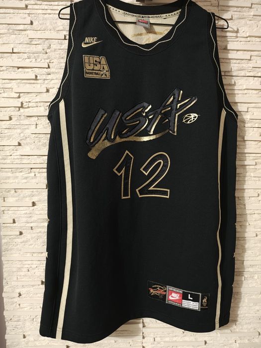 Maiou Nike ,dream team nr 12 ( colecție )