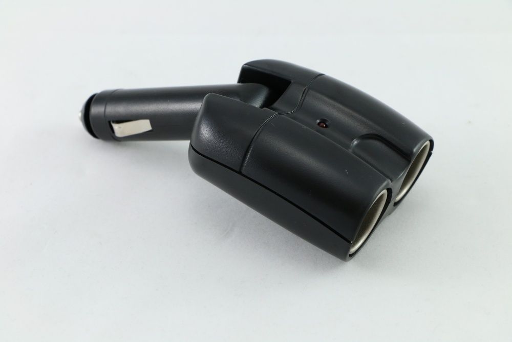 двоен разклонител за автомобилна запалка 12V, внос от Германия