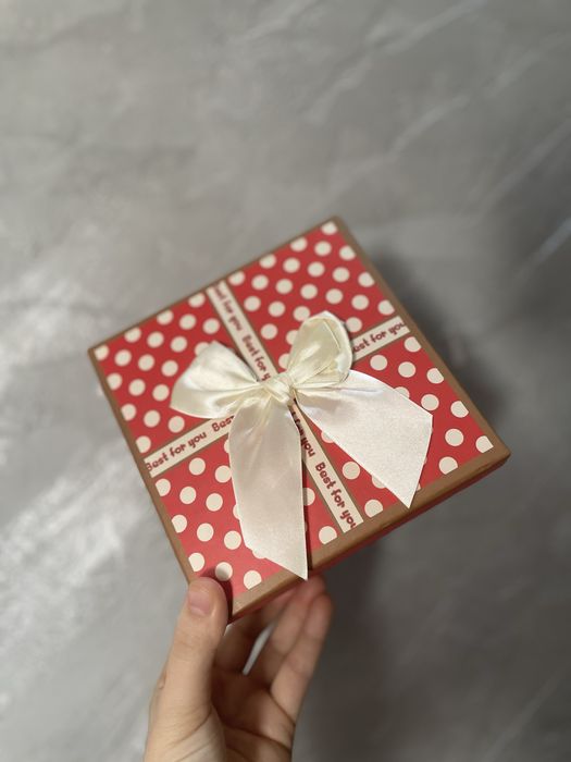 Продам подарочные коробки