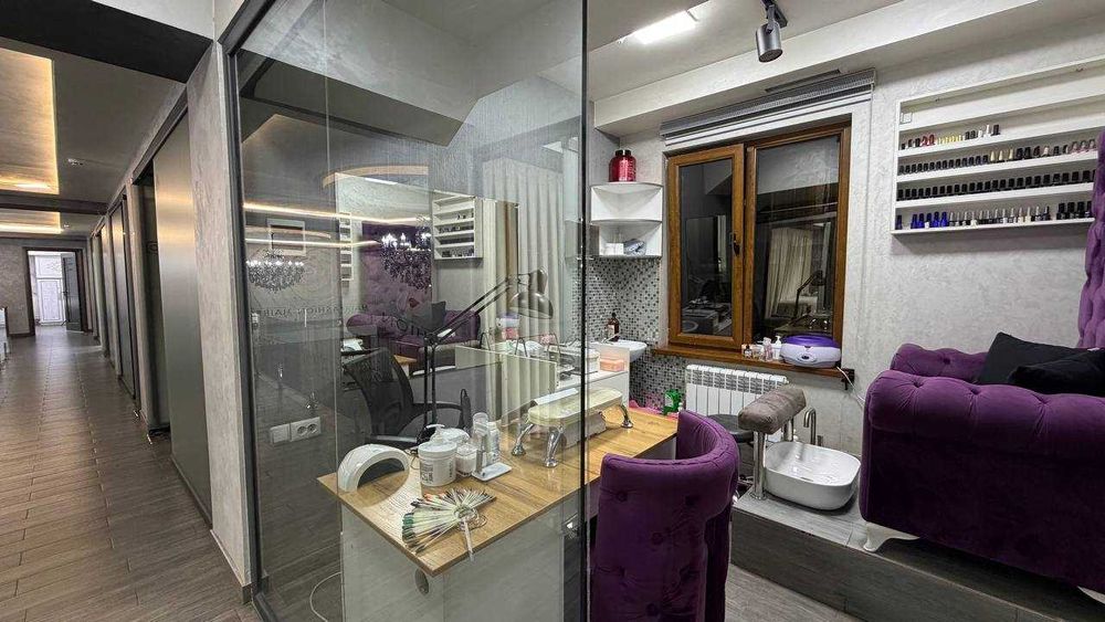 Аренда помещения 1600 кв.м Ц 1 Бизнес центр 20 у.е