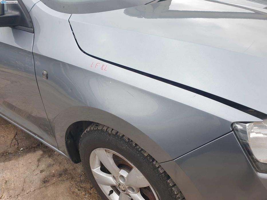Aripa Dreapta Fata cu Imperfectiuni Skoda Rapid 2012 - 2017 Culoare LF8L [K3771]