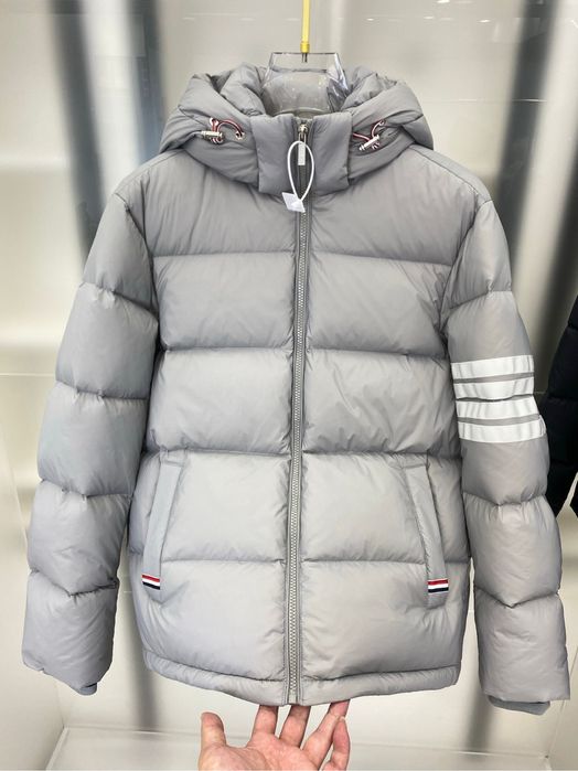 Geaca Thom Browne , calitate premium , pe comanda , noua , L