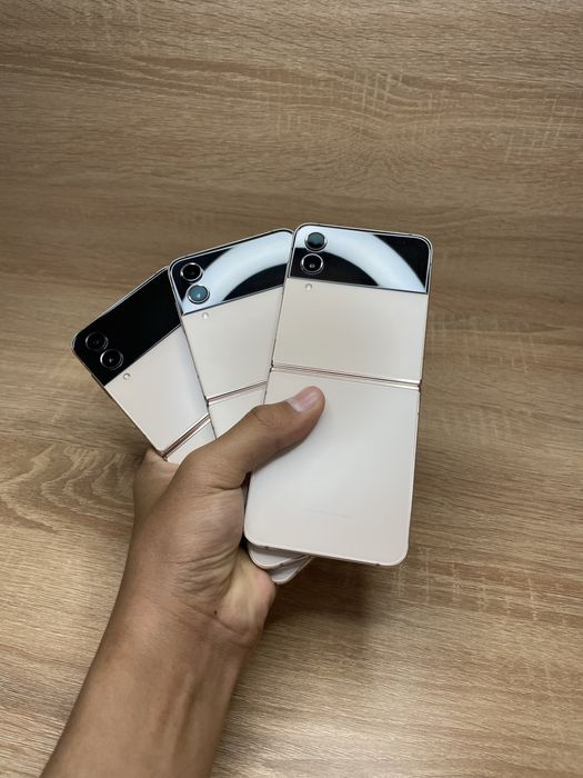 Samsung galaxy z flip 4 8/256gb holati ideal yengide