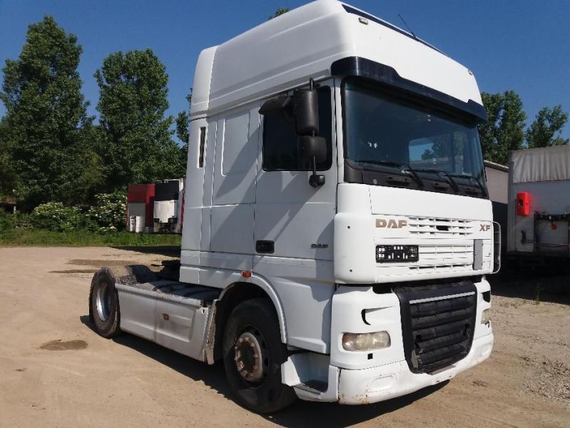 dezmembram daf xf 480