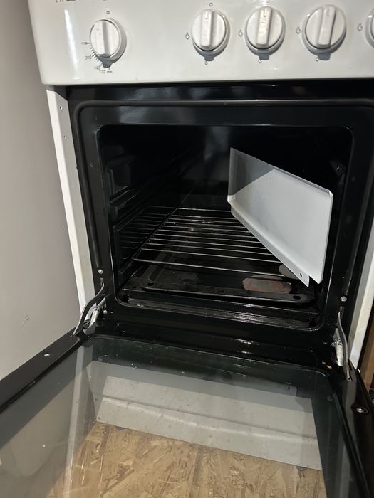 Продам газ плиту марки Лада