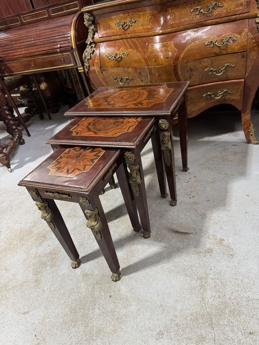 Set 3 masute empire din lemn cu intarsii si elemente bronz