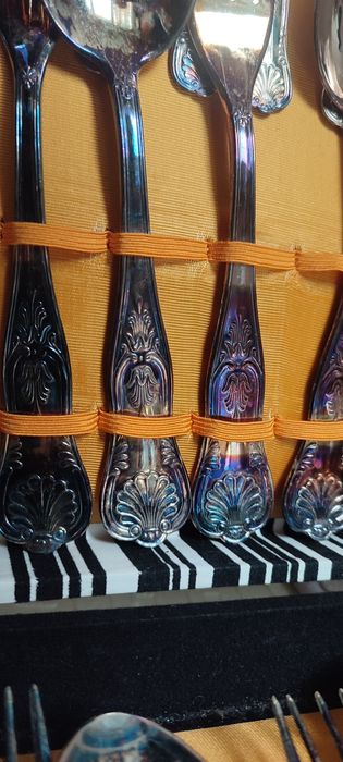 Дълбоко посребрени прибори за хранене