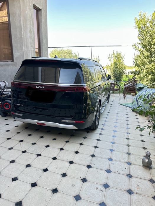 Kia Carnival 2023-24