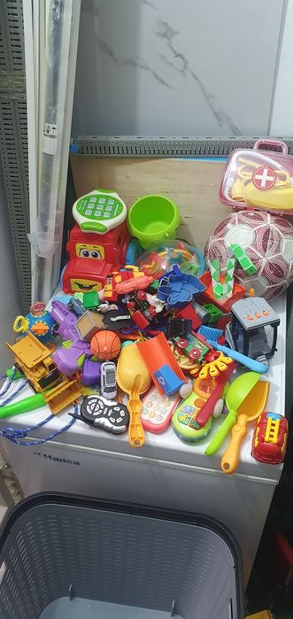 Продам много игрушек игрушки