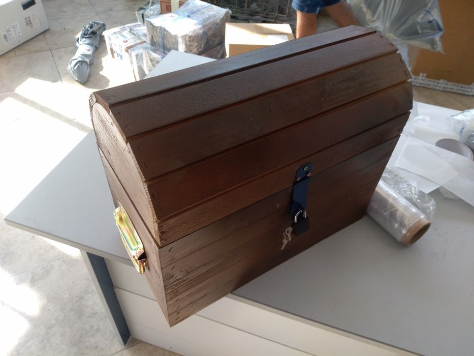 Скрин-ковчеже масивна дървесина