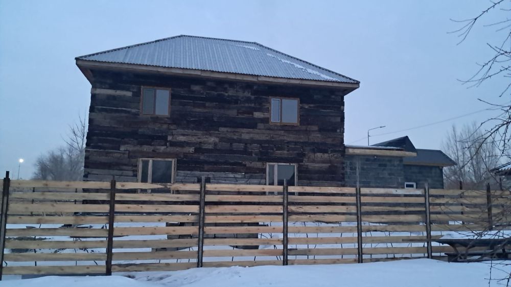 Продам дом недостроенный шпальный