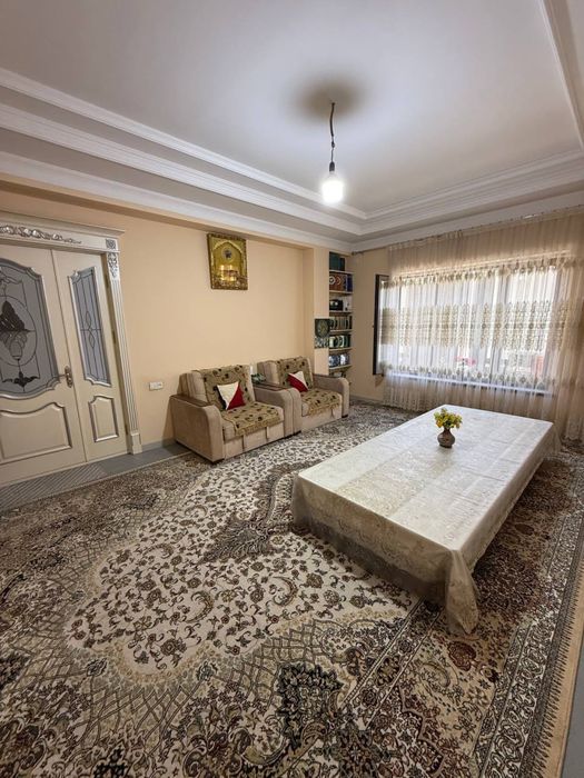 Uchastka hovli sotiladi