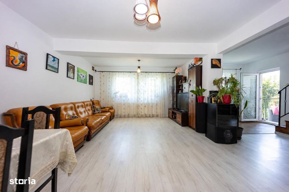 Vila duplex 5 camere  2 bai S =  145 mp + teren 360 mp Lunca Cetatuii