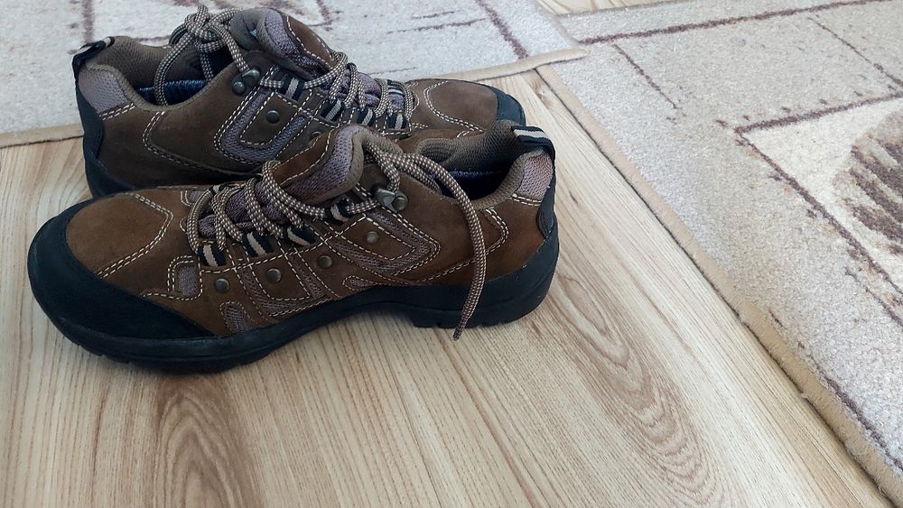 Обувки за туризъм