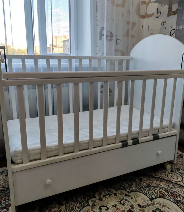 Продам детскую кровать