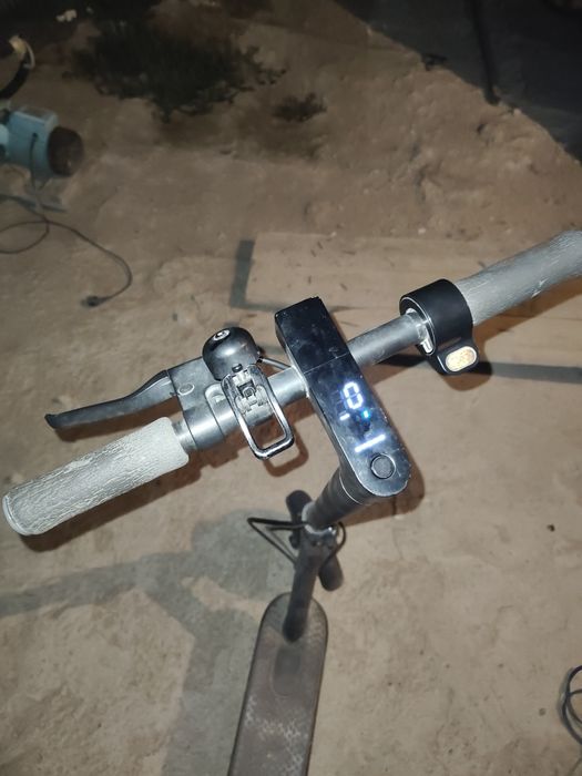 Электро самокат ксиоми эсеншиал