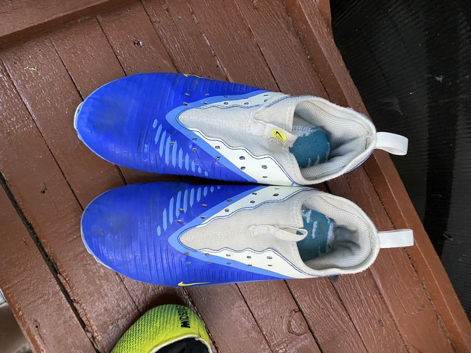 Vand ghete fotbal diferite modele
