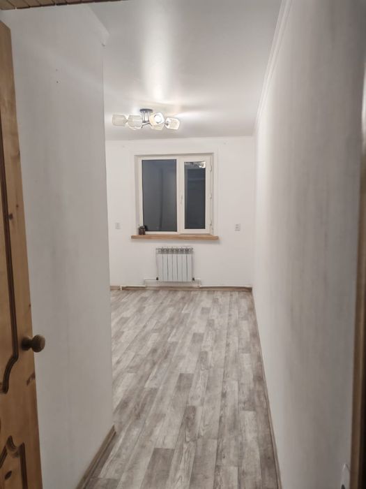 Продаётся 2-ком квартира.  7 мкр.