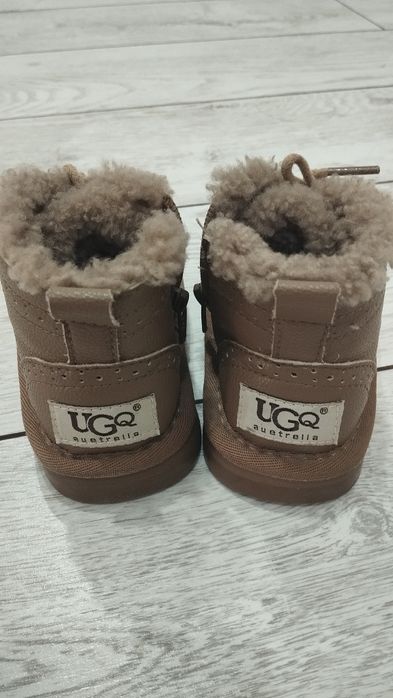 Продам зимние ботинки