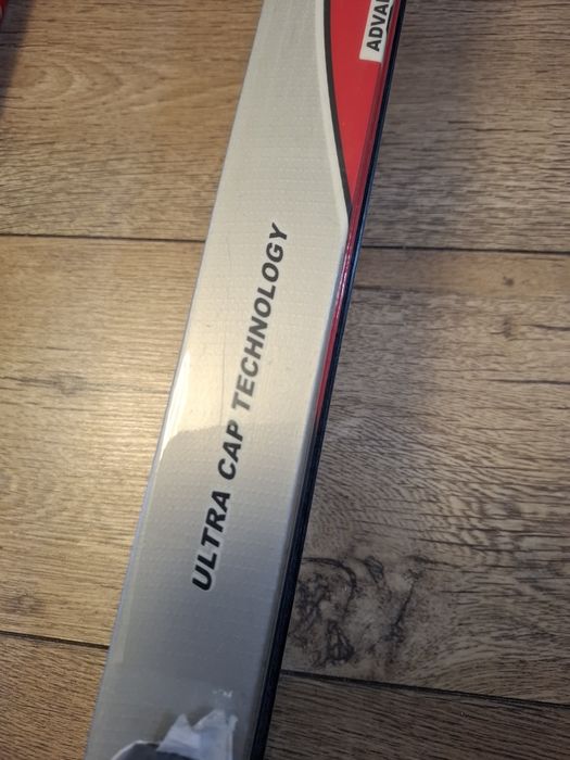 Продам лыжи  новые