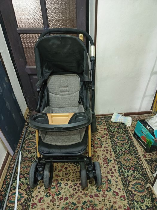 Детская коляска б/у.