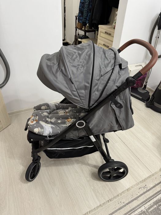 Продам детскую коляску TOMIX