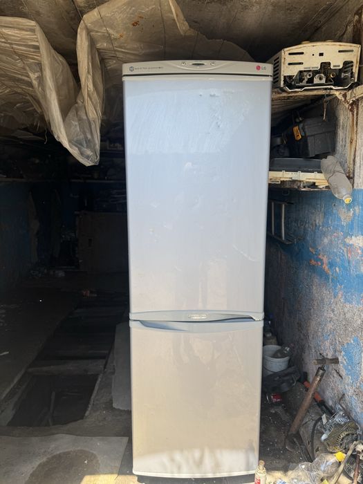 Продам холодильник LG