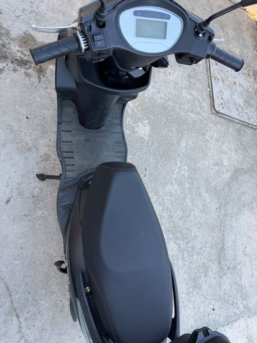 Scooter Electric