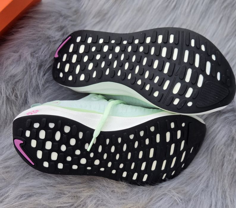 Nike уникални дамски сникърси нови 38.5 номер