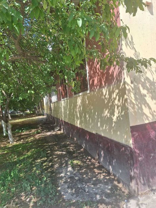 Шошилинг, шахар марказида 4 мавзеда 2 хонали уй сотилади