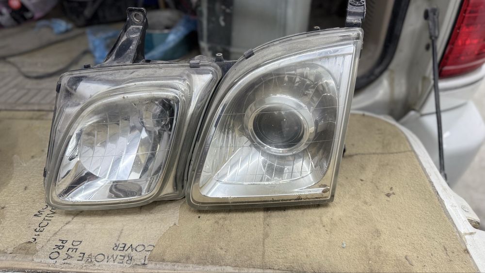 Фары от Lexus LX470