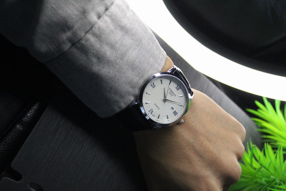 Klassik qo'l soat erkaklar uchun, Xamyonbop narxlarda