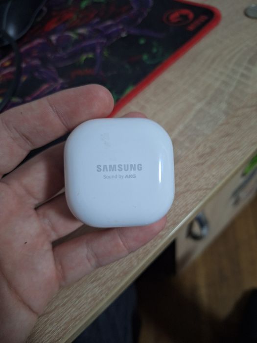 Samsung galaxy buds live NOI