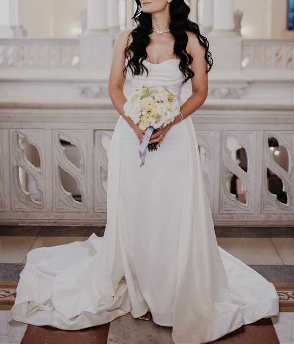 Rochie de mireasă cu trena detasabila
