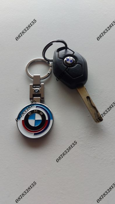 Метален ключодържател BMW – юбилейно лого 50 години