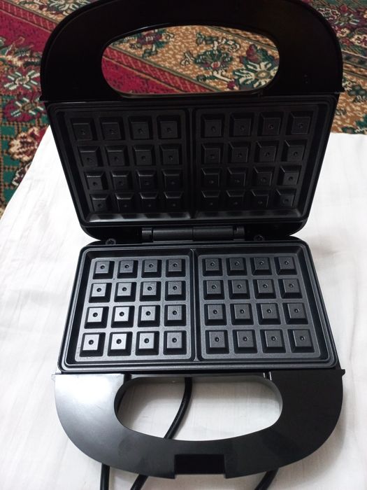 Вафельница и измельчитель