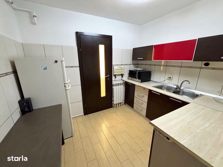 De închiriat | Apartament 3 camere, zona Inel II