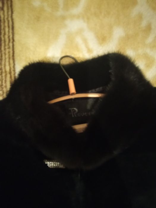 Женская шуба мутон