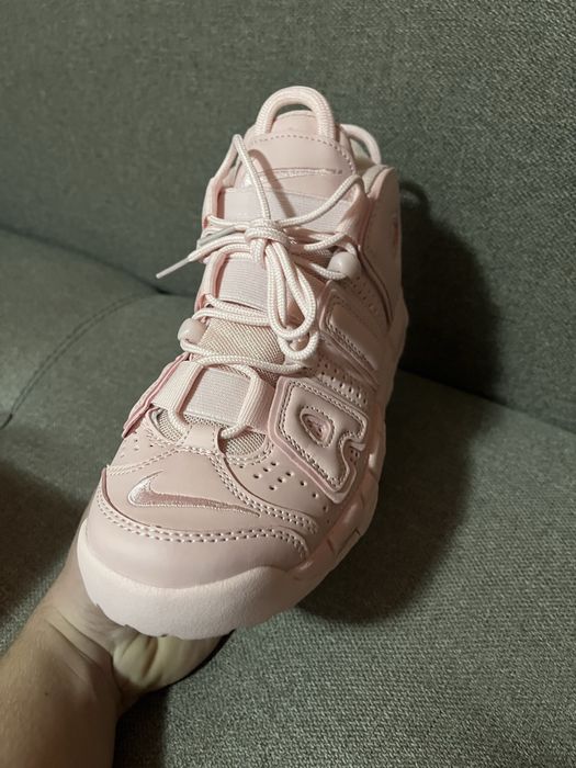 Nike Uptempo Roz noi la cutie marimea 37