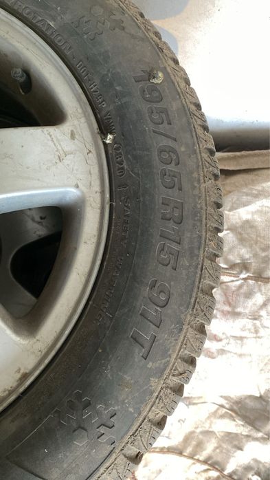 Vand jante cu cauciucuri de iarna