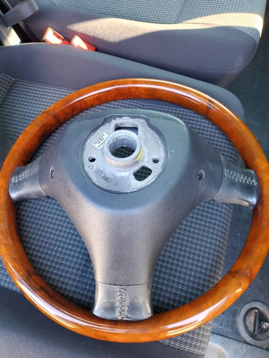 Махагонов волан Ауди а4/а6