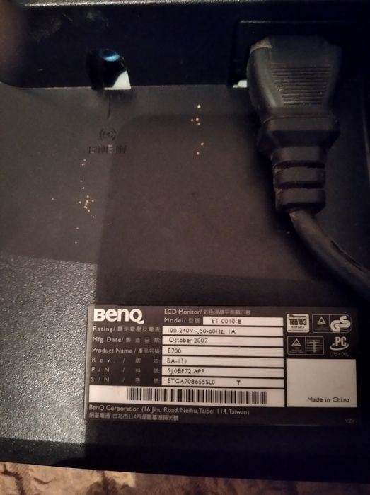 Продаю Монитор , камера ,мыш,клавиатура,все б/у