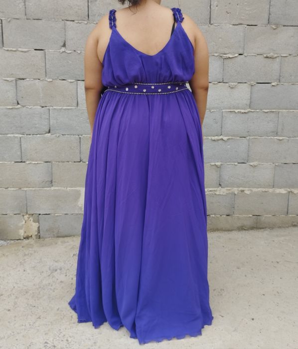 Рокля за повод !