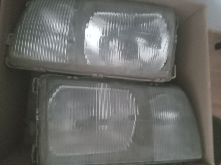 Продам фары,решетка 126 мерседес