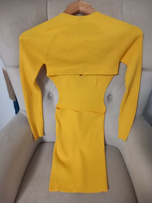 Rochie tricotata scurta cu decupaje galben intens măsură S Zara