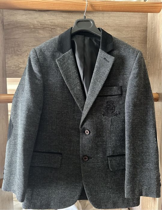 Пиджак для детей 8-9 лет