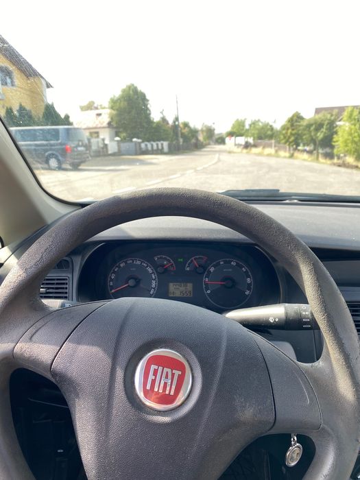 Fiat Linea 1.4 benzină 2011